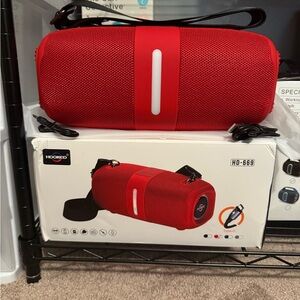 NIB Hooked Red Portable Speaker